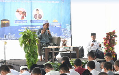 Memperingati Isra Mikraj bersama KH. Izzudin Al Malaibar